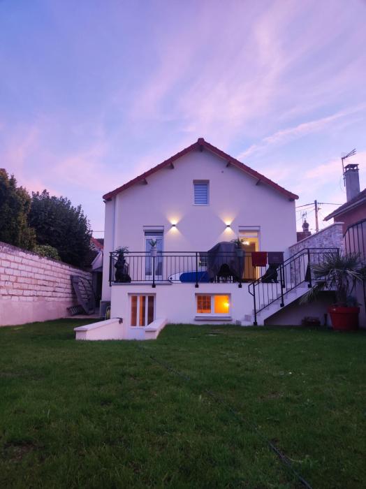 Maison moderne au calme,coeur de ville-3 chambres 2 sdb