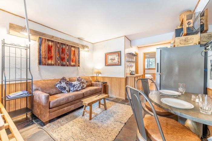 Park Meadows 1B by Ski Country Resorts