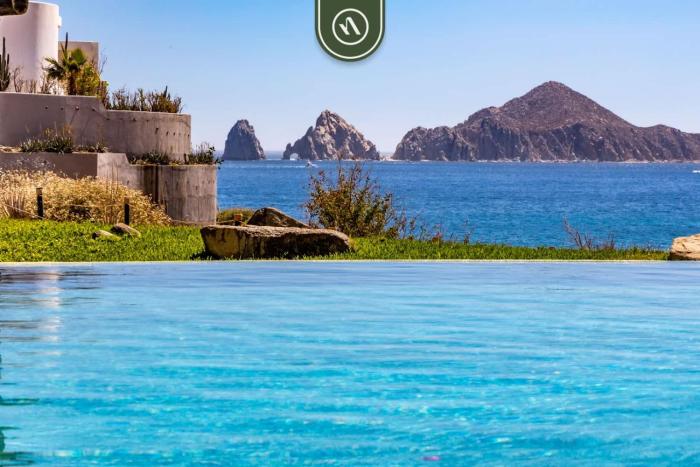Oceanview Condo in Cabo with Beach - Pool