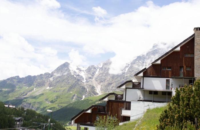 Appartamento in Residence Cervinia Due