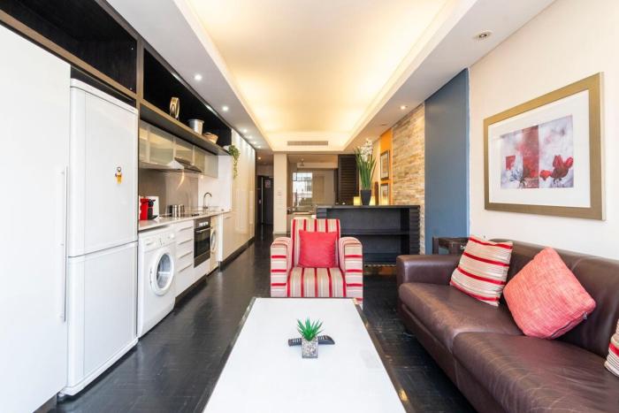 Heritage-Chic Apartment in Cape Town