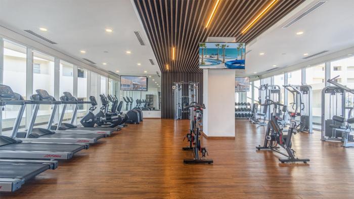 Splash in The New Lazy River and Sleep In Luxury Encantame Towers Velero 303