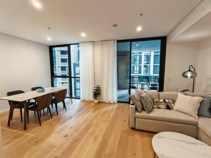 Brand new 2BR APT in Castle Hill