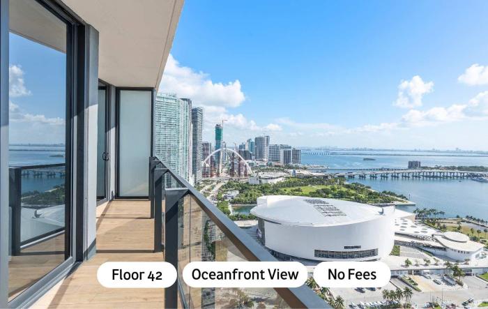 MVR - 5-Star Resort Pool & Private Balcony