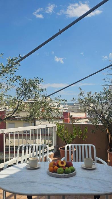 NEW Sub-penthouse Gem - Walk to Metro & Waterfront