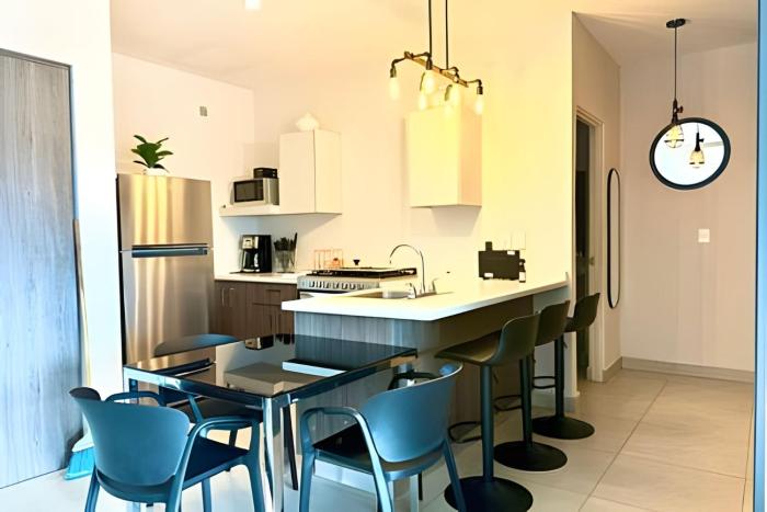 Centrico y Comodo AptAc7PxWif