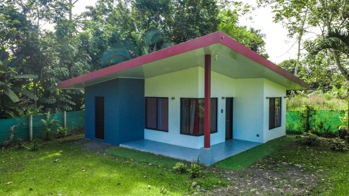 Casa Lopez - Modern house in a natural setting