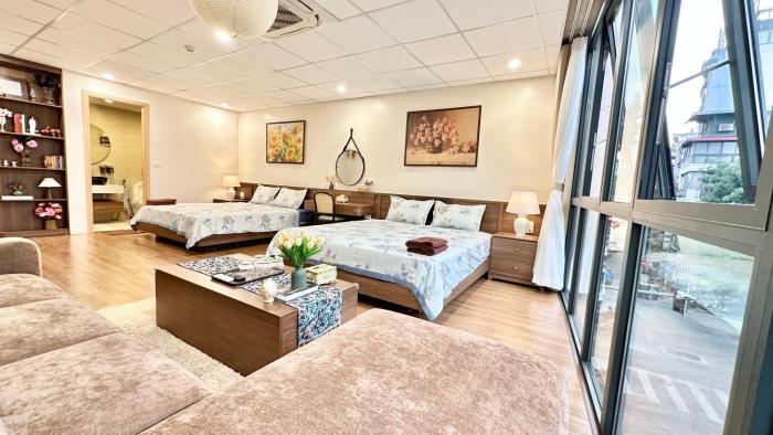 City view 3 bedrooms 5 beds elevator free laundry