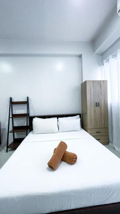 Quiet Modern Studio for Work and Rest