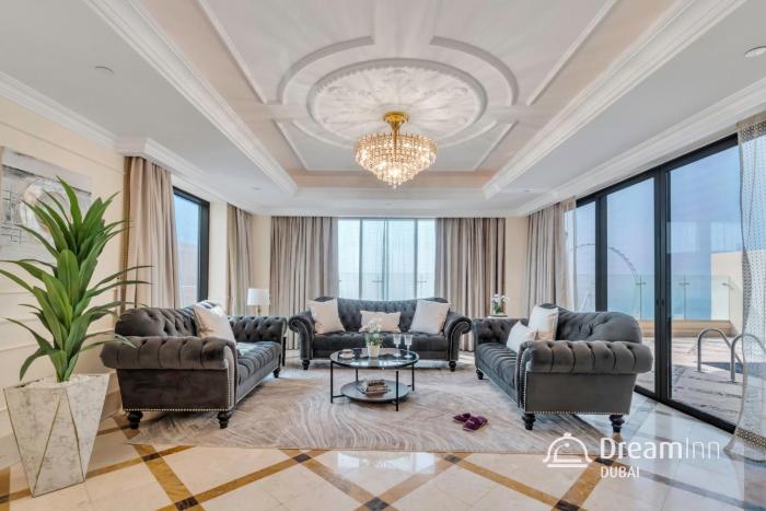 Dream Inn - Timeless Arabic-Inspired Penthouse with Private Pool and Sweeping Ain Dubai Views