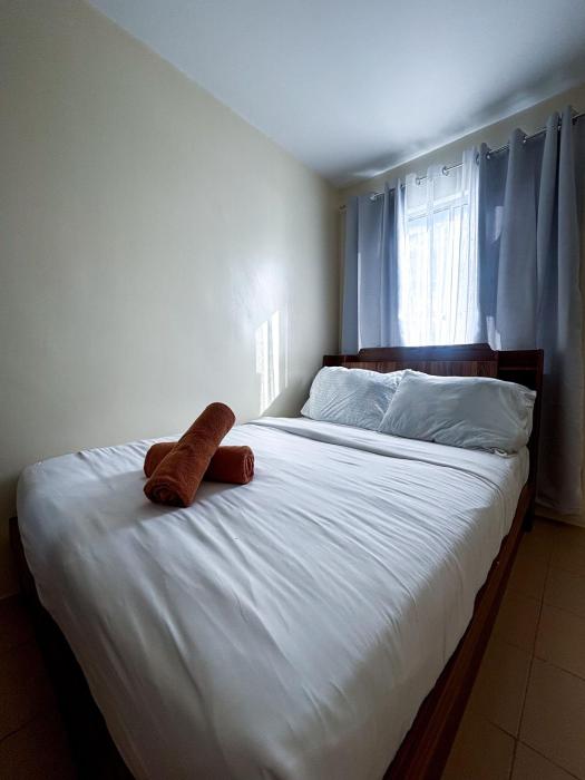 Modern 2BR Escape Overlooking the Iloilo River