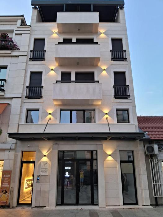 Palazzo Centro Apartments