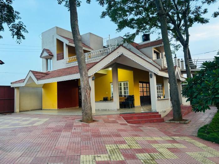 Nemmadi Farmhouse