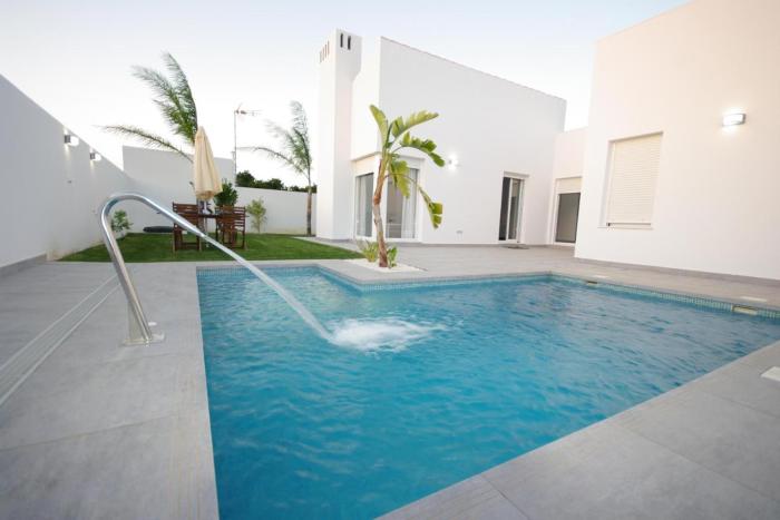 Chalet con piscina en Conil