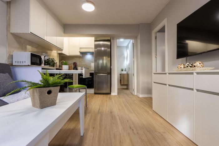 Moderno, con acceso y Jardín Privado, Playa a 50 m