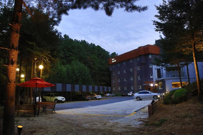 Hill House Hotel