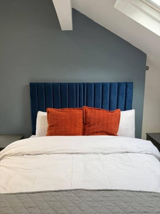 Casa Cove 2BR Flat Free Parking, 5 min to Hospital