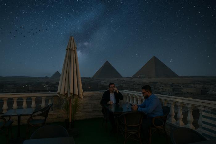 Starlight pyramids view Hotel