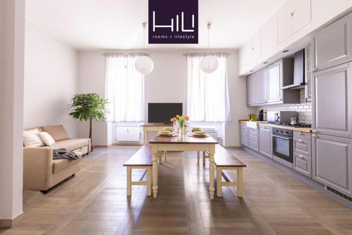 Casa Lante by Hili