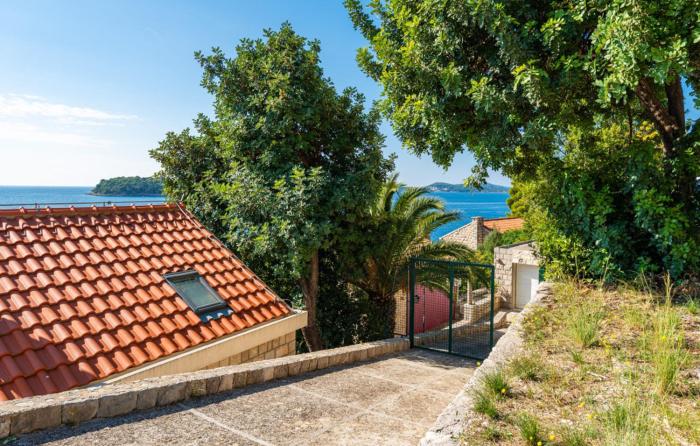 Beach house Lozica by Villas Guide