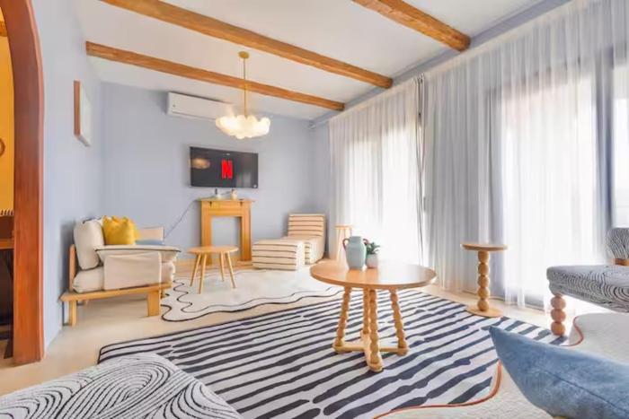 cozy Mivida Dreamy Khan