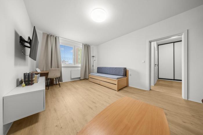 Stylish New Apartment with Parking Place