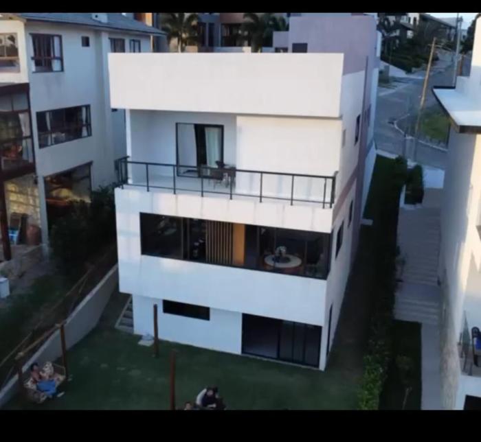 Casa Lírio Bananeiras