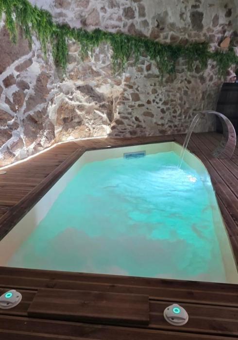 Notre Viree V Studio avec piscine sauna et bassin a remous