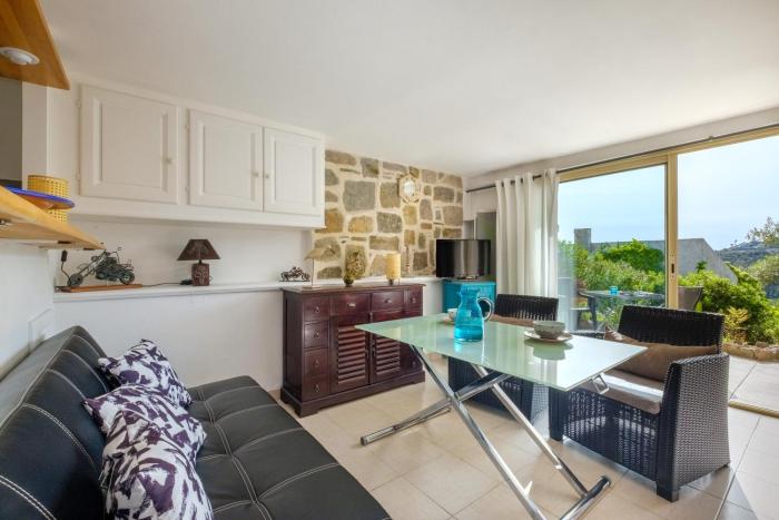 Rez-de-villa avec piscine