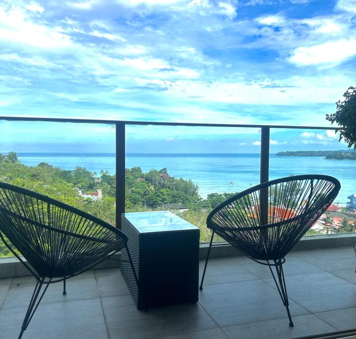 Oceana Kamala Stunning corner Suite Sea View