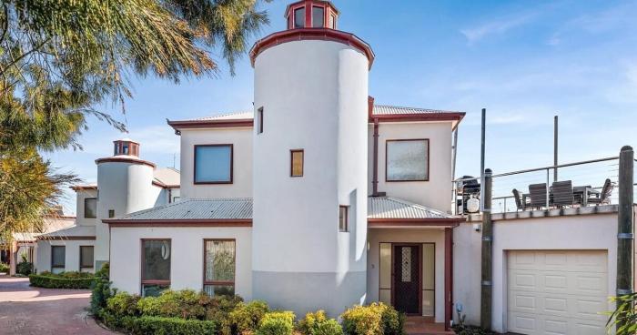 Chapel Street Lighthouse