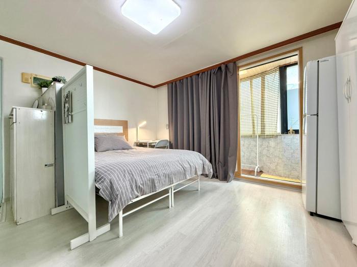 Shelter Yeongdeungpo Park