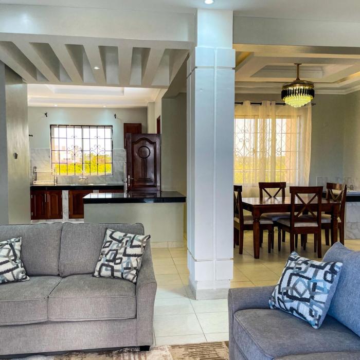 Zuris Tidehouse, With Beach Access