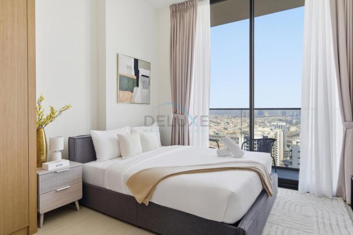Modern Studio on High Floor with Stunning City Views near Circle Mall and Community Parks - Binghatti Tulip, JVC - by Deluxe Holiday Homes