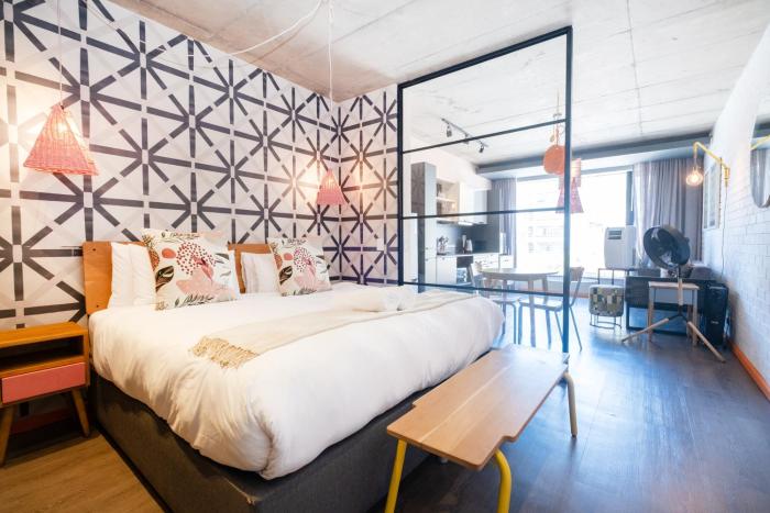 413 WEX1 by Perch Stays