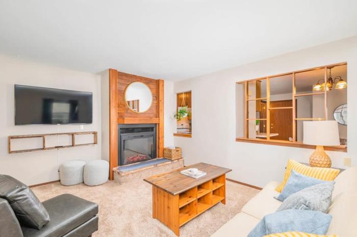 North Appleton Family Home - 3 bedroom Fenced Yard