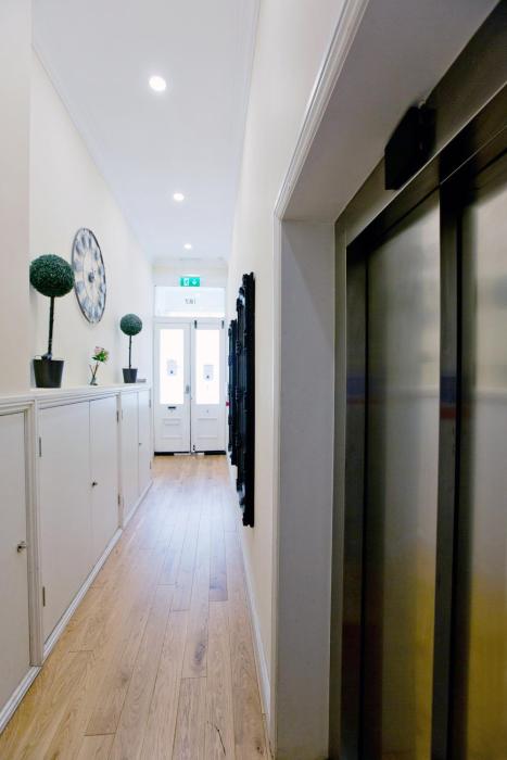 Sumptuous 1BR Duplex