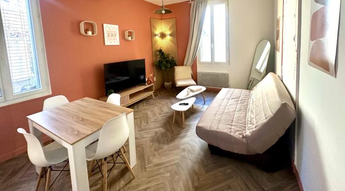 Jolie 2 pièces avec terrasse au centre-ville, proche gare