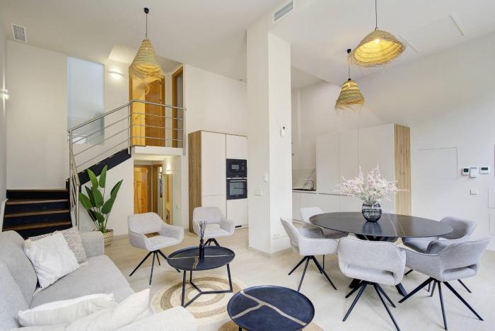 Perfect Getaway Steps from the Beach and Old Town