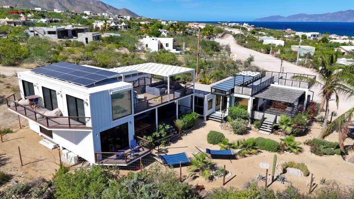 20-30 Knots- 5BR4BA Game Night Villa Hot Tub