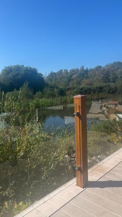 Luxury mini lodge with lakeside views