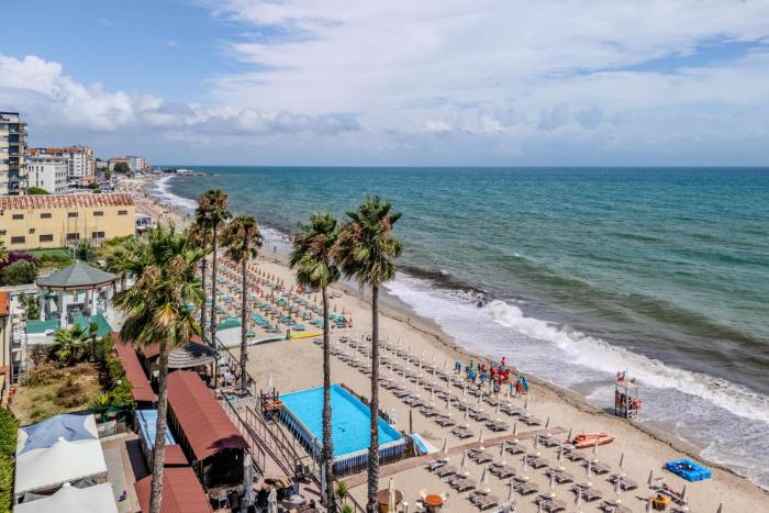 Attico vista Mare - Free Wifi & AC - Spiaggia 1 minuto