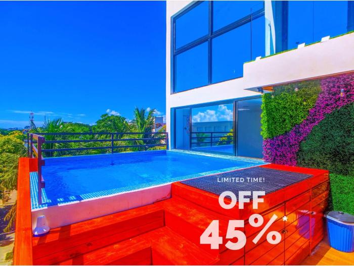 Romantic Playa Escape I 500m Award-Winning Beach I King Bed I AC Pool Gym WiFi 205