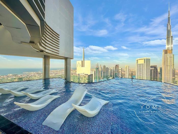 Luxury 2B Burj Khalifa NYE Views, 5-Star Amenities