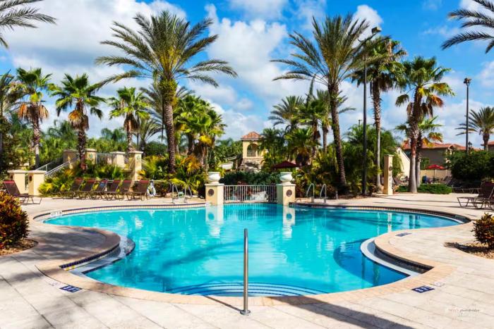 Charming 43 Home in Regal Palms Resort