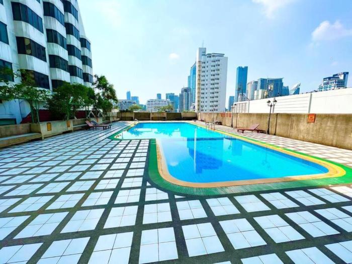 Sukhumvit soi 4 Apartment Center of BKK