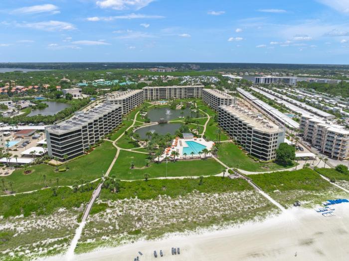Gulf and Bay Club- A302