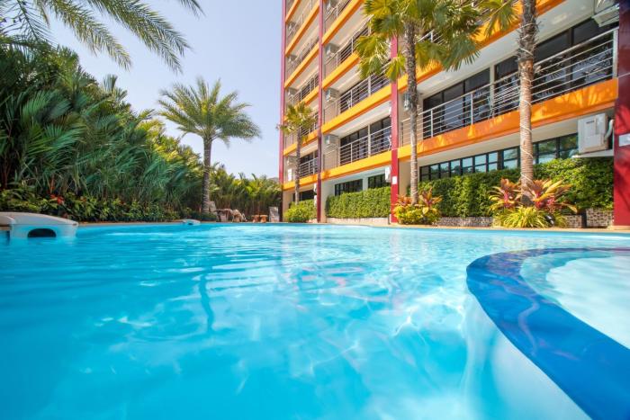 Stylish 1BR Condo near Nai Harn Beach P204