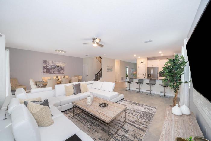 2705JT LUXURY 7 BED5 BA (SANITIZED)