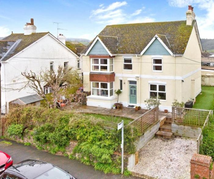 3 bedroom Family home in Budleigh Salterton, Devon
